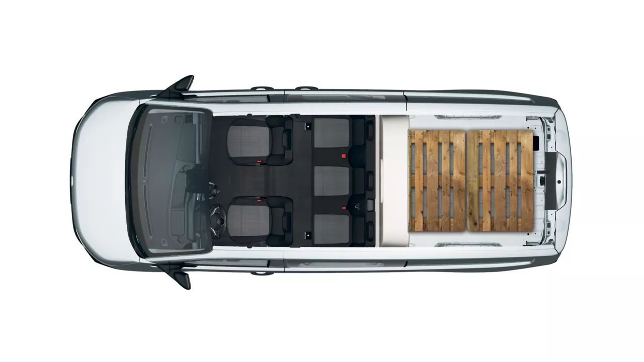 VW Transporter Kombi mit 5 Sitzen, LR und Platz für zwei EURO2 Palette